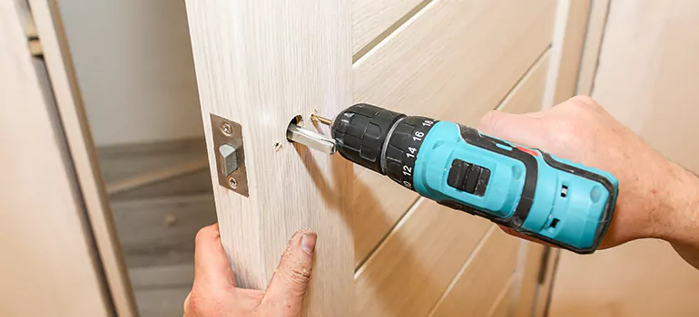 Old Door Knob Repair in Warrington, FL